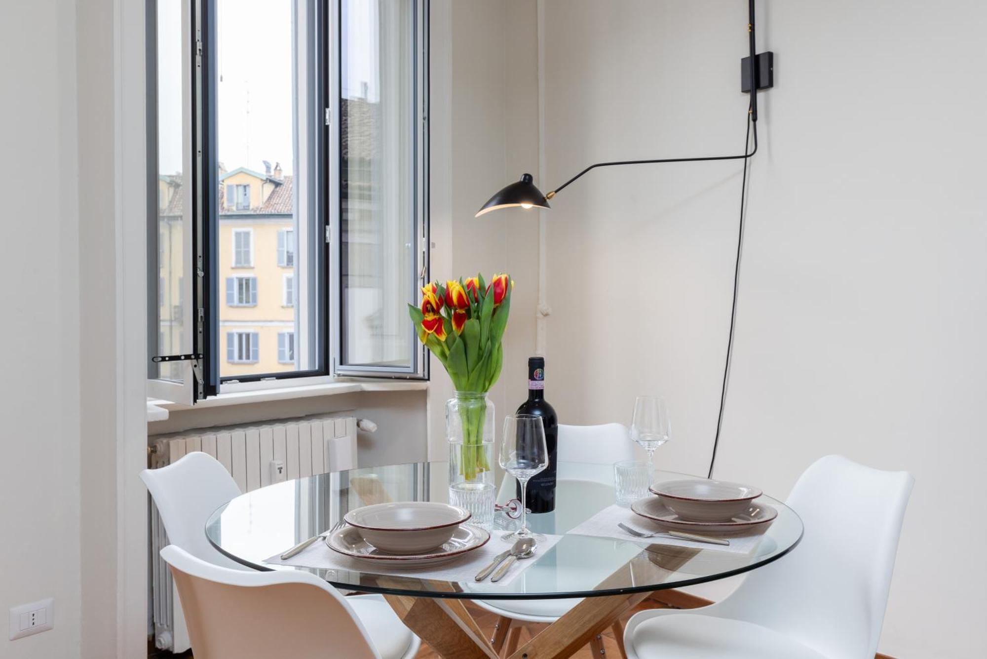 Living Uniqc Apartment - Duomo Milano Eksteriør bilde